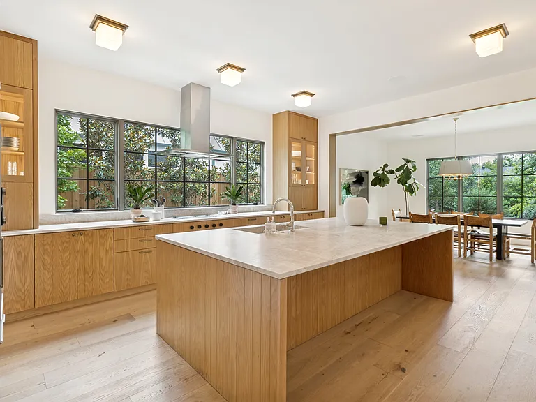7007 Robin Rd — Photo 10