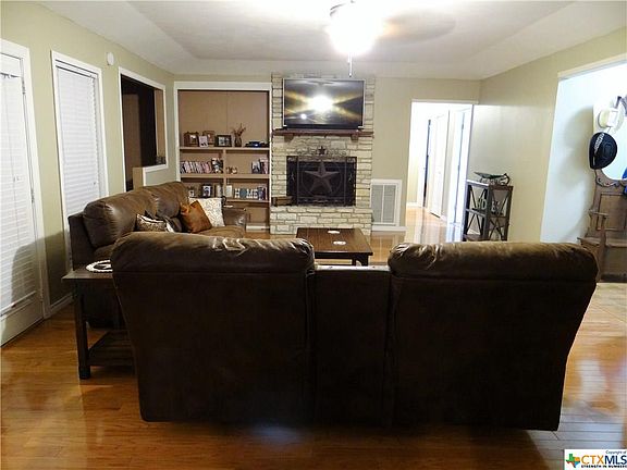 4th image of 507 River Oak Dr
