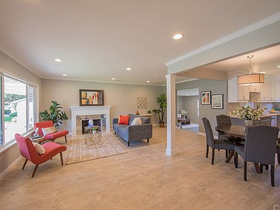 3rd image of 601 W Park Ln