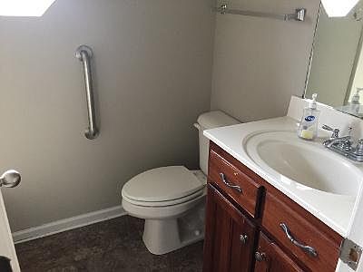 Guest bath located near 2 bedrooms