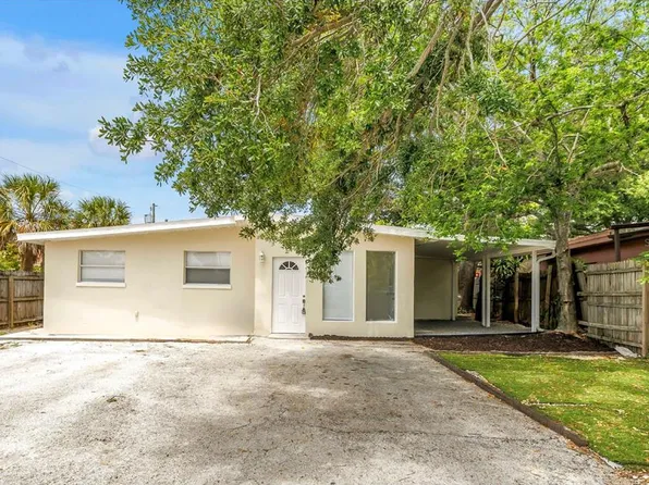 110 NE Monroe Cir N #1, Saint Petersburg, FL 33703