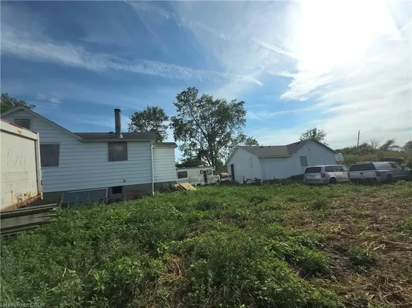 1833 Mersea Rd, Leamington, ON N8H 3V4