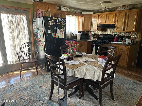 5th image of 1122 Ottawa Ave