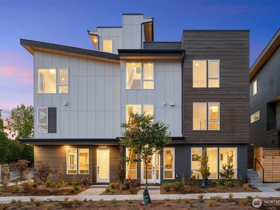 4300 NE 52nd Street, Seattle, WA, 98105