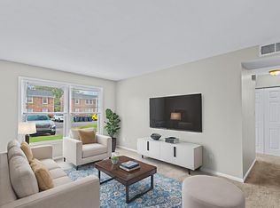 5115 Valiant Dr, Louisville, KY 40216