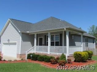 2829 Ruth Evans Dr, Grimesland, NC 27837