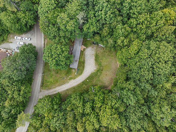 3rd image of 44 Scott Drive