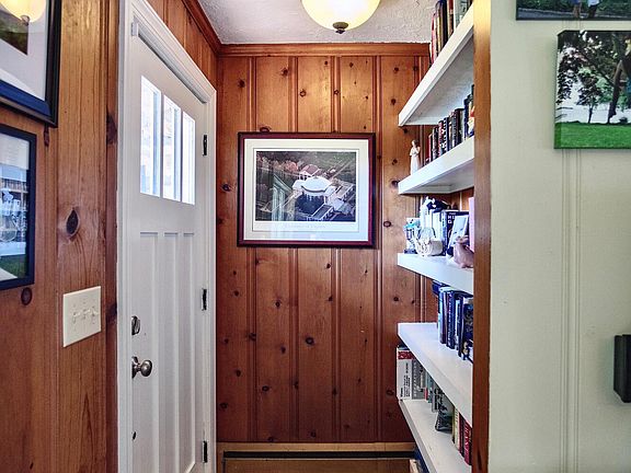 2nd image of 15 Abbey Woods Dr