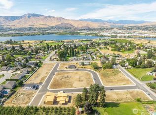 3279 NW Brianna Ave E, East Wenatchee, WA 98802