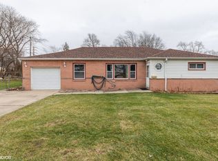 262 E Berkley Ln, Hoffman Estates, IL 60169