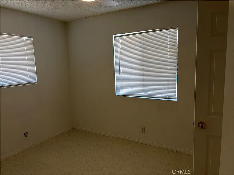 322 Maxine Ave #1 — Photo 10