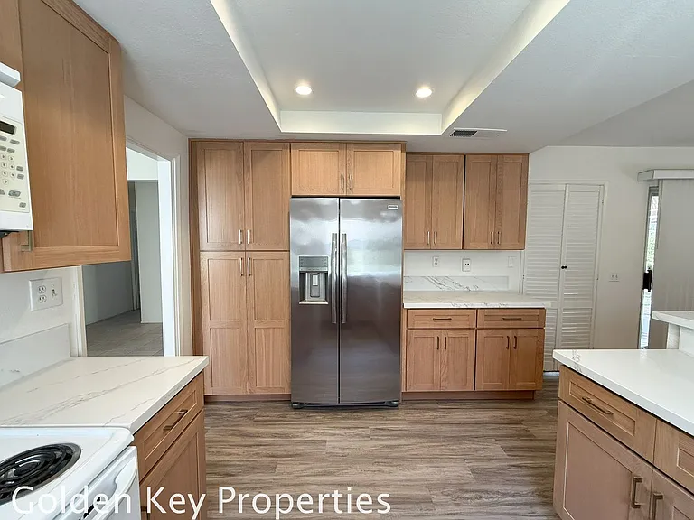 3532 Skyhaven Ln — Photo 10