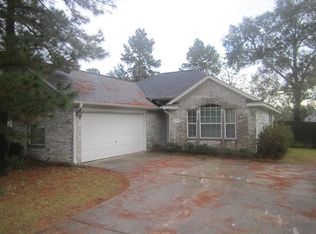 1810 Northampton Dr, Conroe, TX 77303