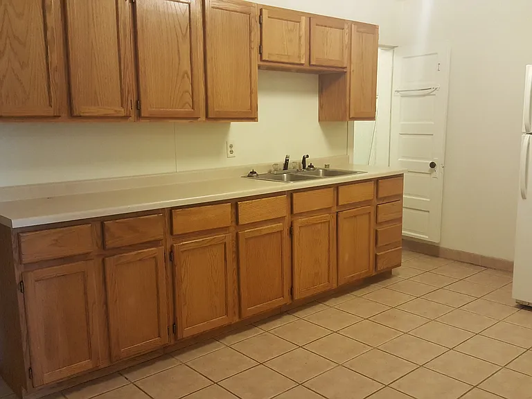 616 Front St — Photo 13