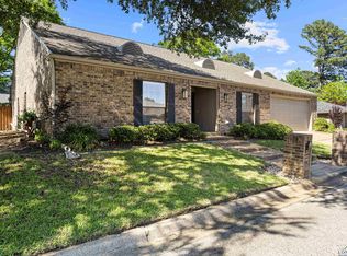 317 Tealwood Dr, Longview, TX 75605