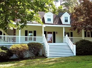 12217 Winfree St, Chester, VA 23831