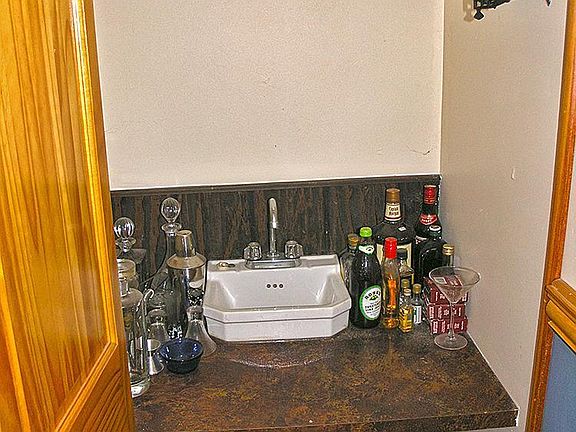 4th image of 2406 Valley Church Dr