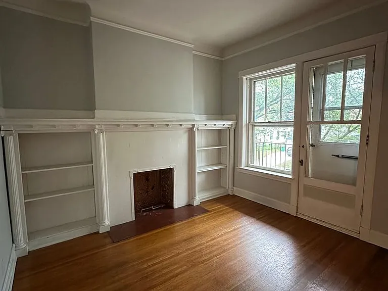 2320 E Belleview Pl — Photo 4