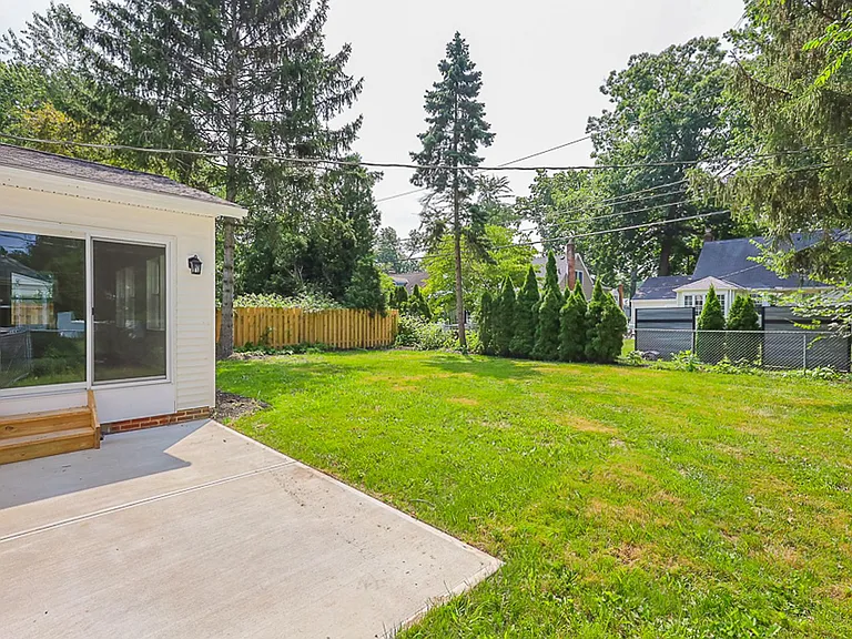 27011 Normandy Rd — Photo 27