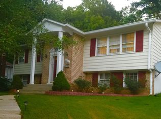 5215 Russett Rd, Rockville, MD 20853