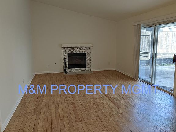 3rd image of 8965 Autumnwood Dr