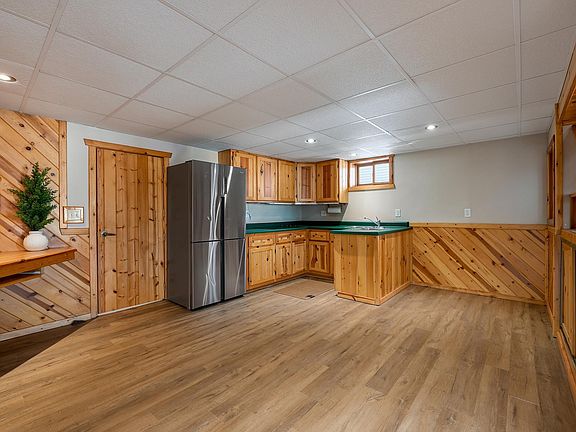 5th image of 1411 Woodland Ave