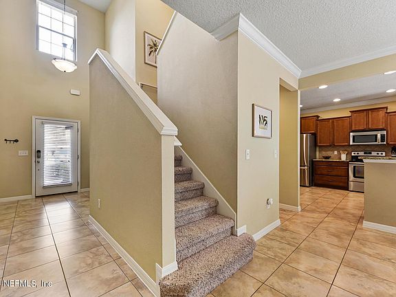 4th image of 7002 BUTTERFIELD Court