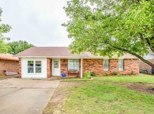 241 Christy Dr, Lahoma, OK 73754