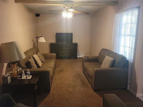 3rd image of 804 Avenue K