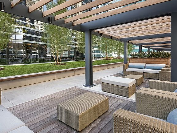 4th image of 540 N McClurg Ct #2101