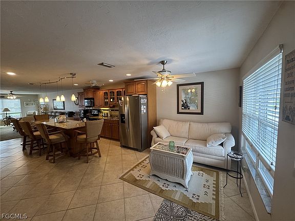 4th image of 4417 Country Club Blvd APT B8