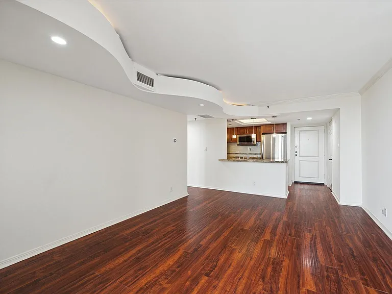 3525 Sage Rd #512 — Photo 5