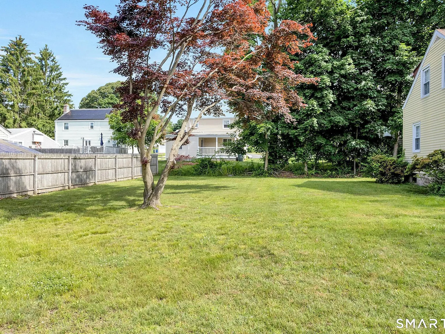 5 bed, 2.0 bath, 1685 sqft, $3,750 — Photo 2