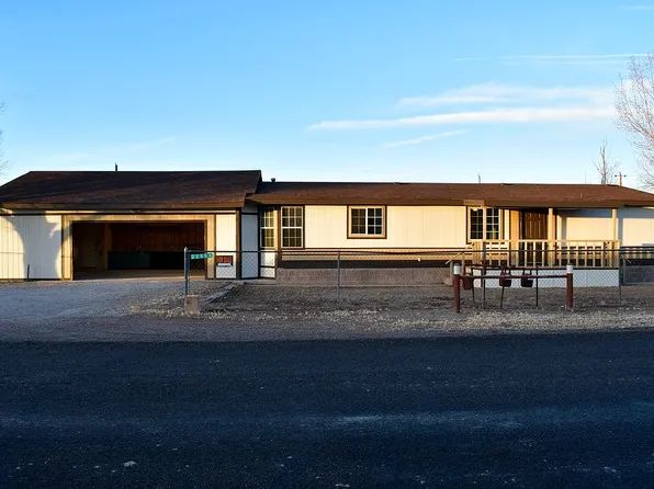 22694 W Willow St, Seligman, AZ 86337
