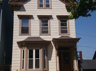 17 Old Harbor St, South Boston, MA 02127