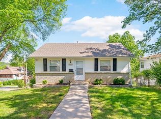 2000 E 48th St, Kansas City, MO 64130