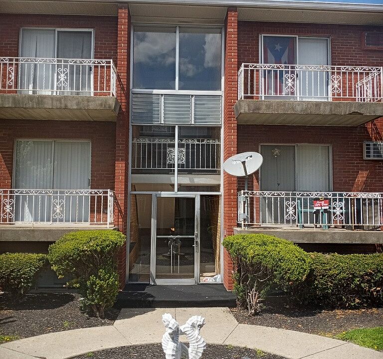 1st image of 2450 Boudinot Ave APT 1
