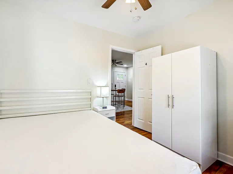 Mobile St NW — Photo 3