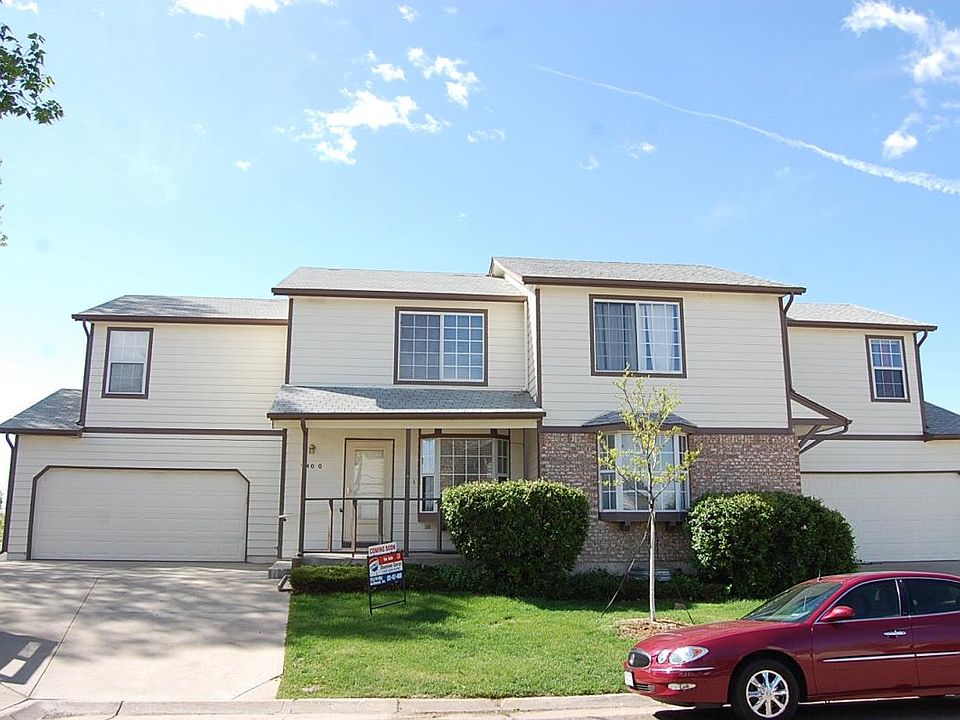 1/2 of a duplex (Sides to Greenbelt)