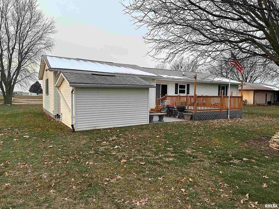 2nd image of 102 Irwin Cir