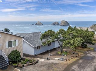 5585 Castle Dr, Tillamook, OR 97141