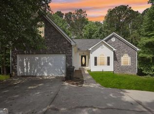 1945 Grayson Oaks Ct, Lawrenceville, GA