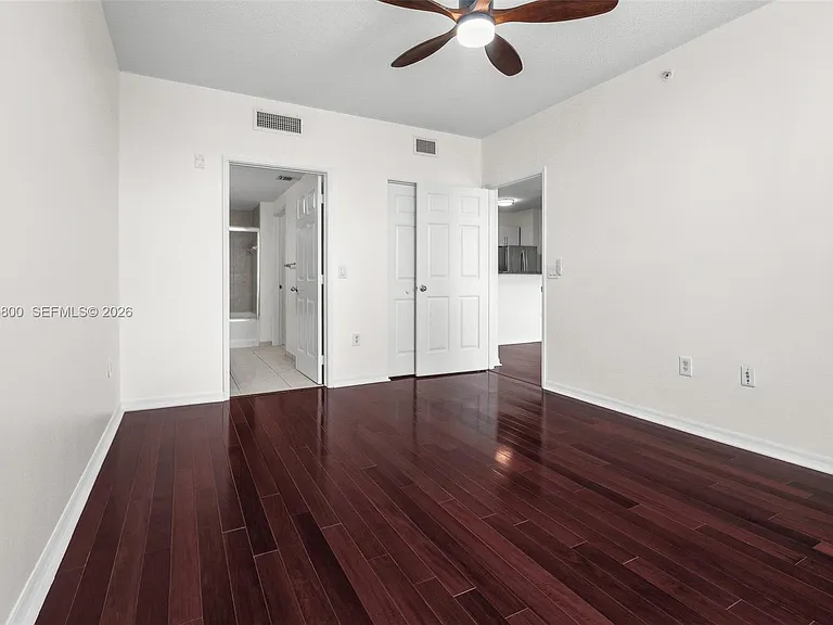 2421 NE 65th St #408 — Photo 15