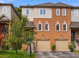 33 Aspen Park Way, Whitby, ON L1N 9M6