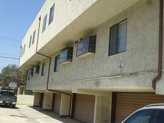 2nd image of 29 N 1st St APT C