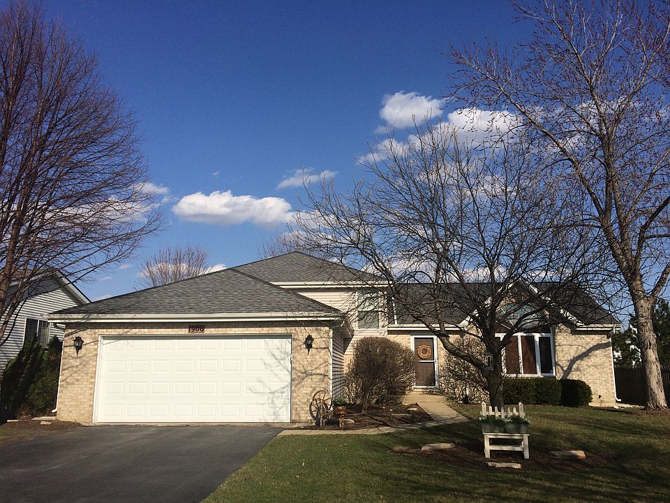 1st image of 1906 Larkspur Dr