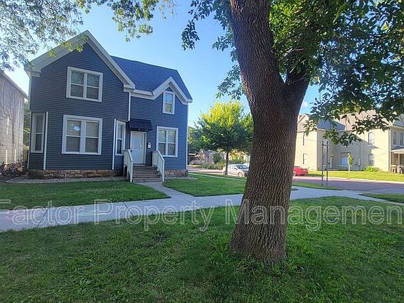 2nd image of 730 N Broad St