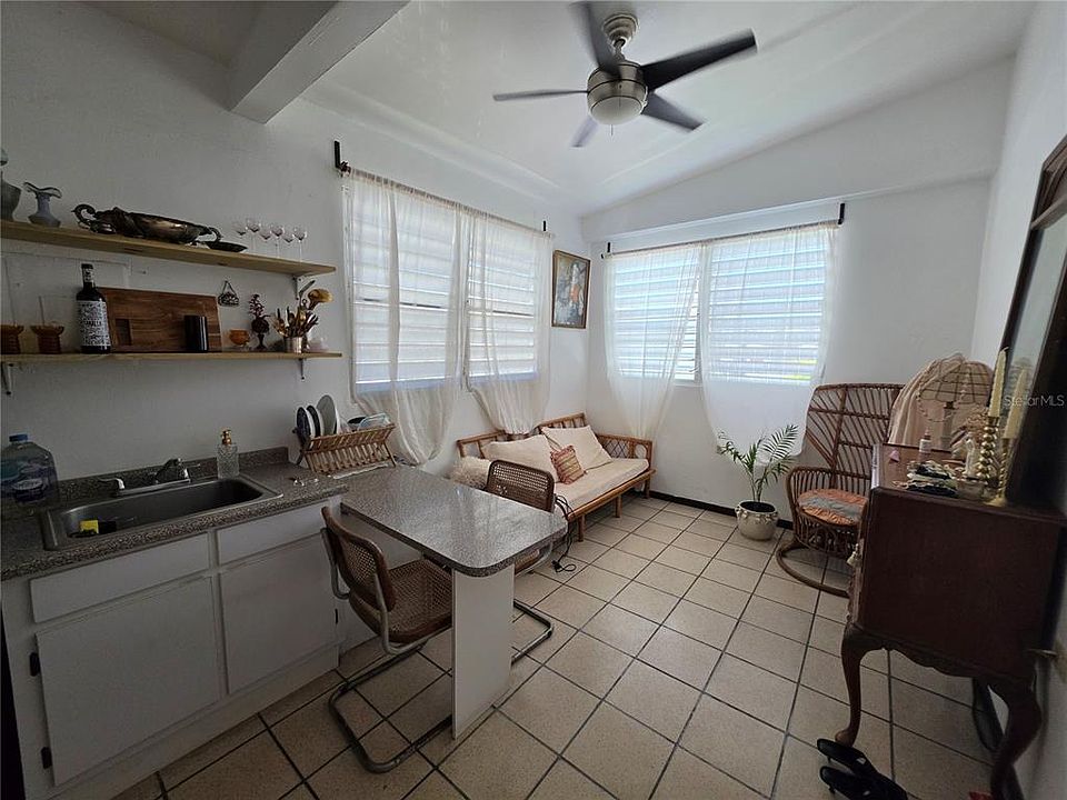 2nd image of 153 DEL PARQUE STREET #153