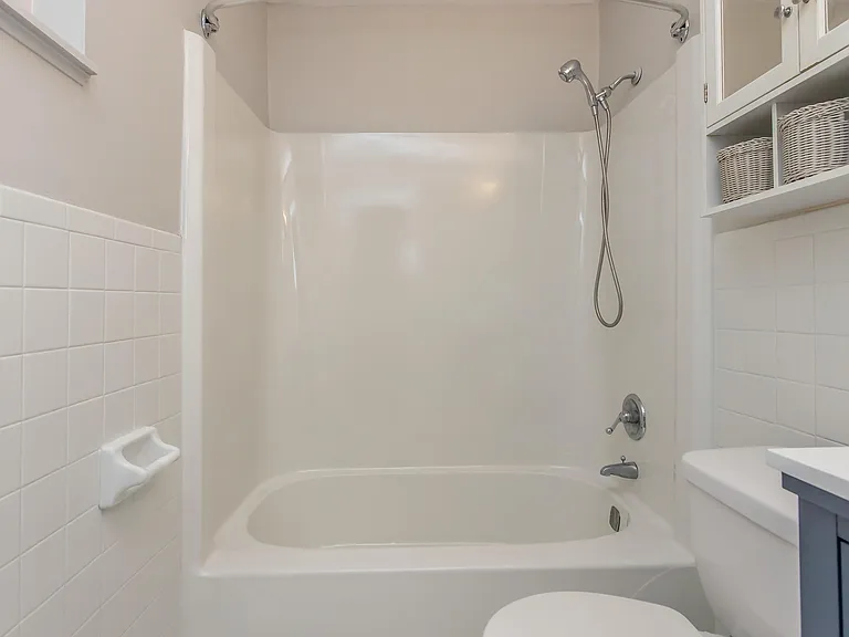 Alder Terrace — Photo 9