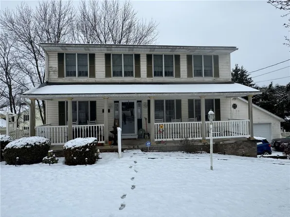 877 Bovard Luxor Rd, Greensburg, PA 15601